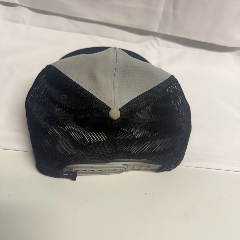 Nike Golf Hat - Picture 2 of 6